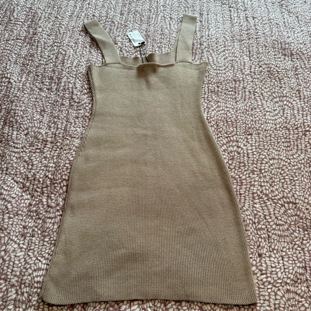 Elegant Tan Knit Mini Dress - Picture 5 of 8